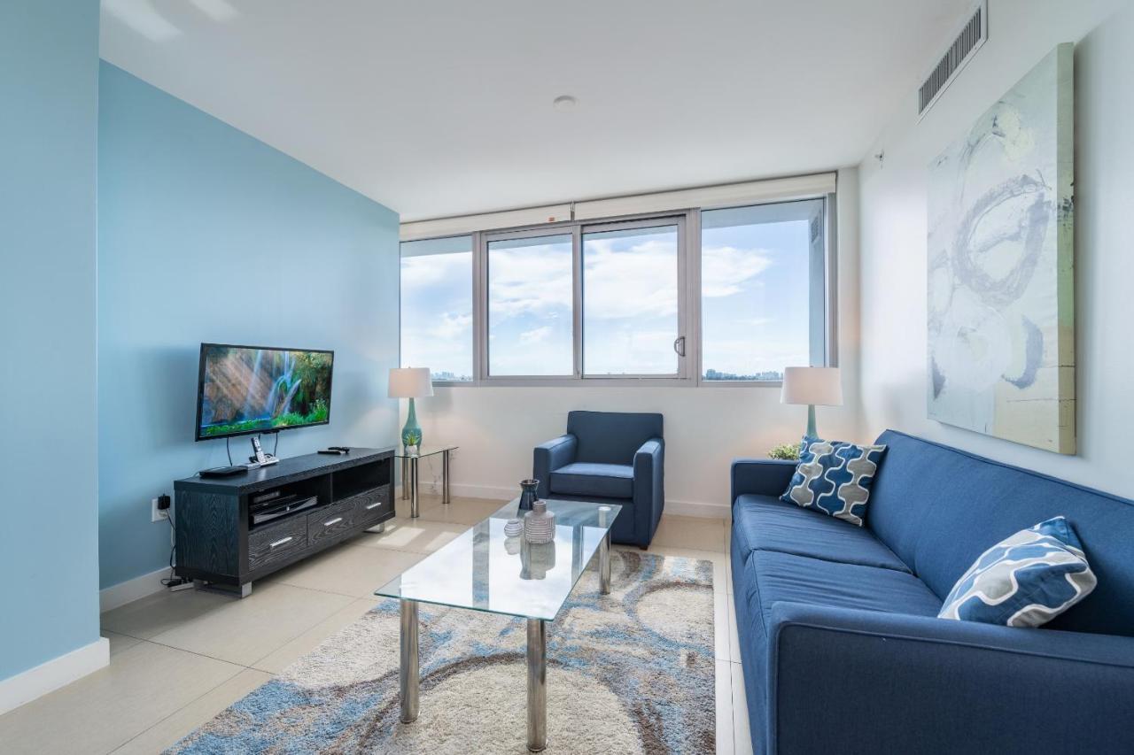 Global Luxury Suites At Monte Carlo Miami Beach Room photo