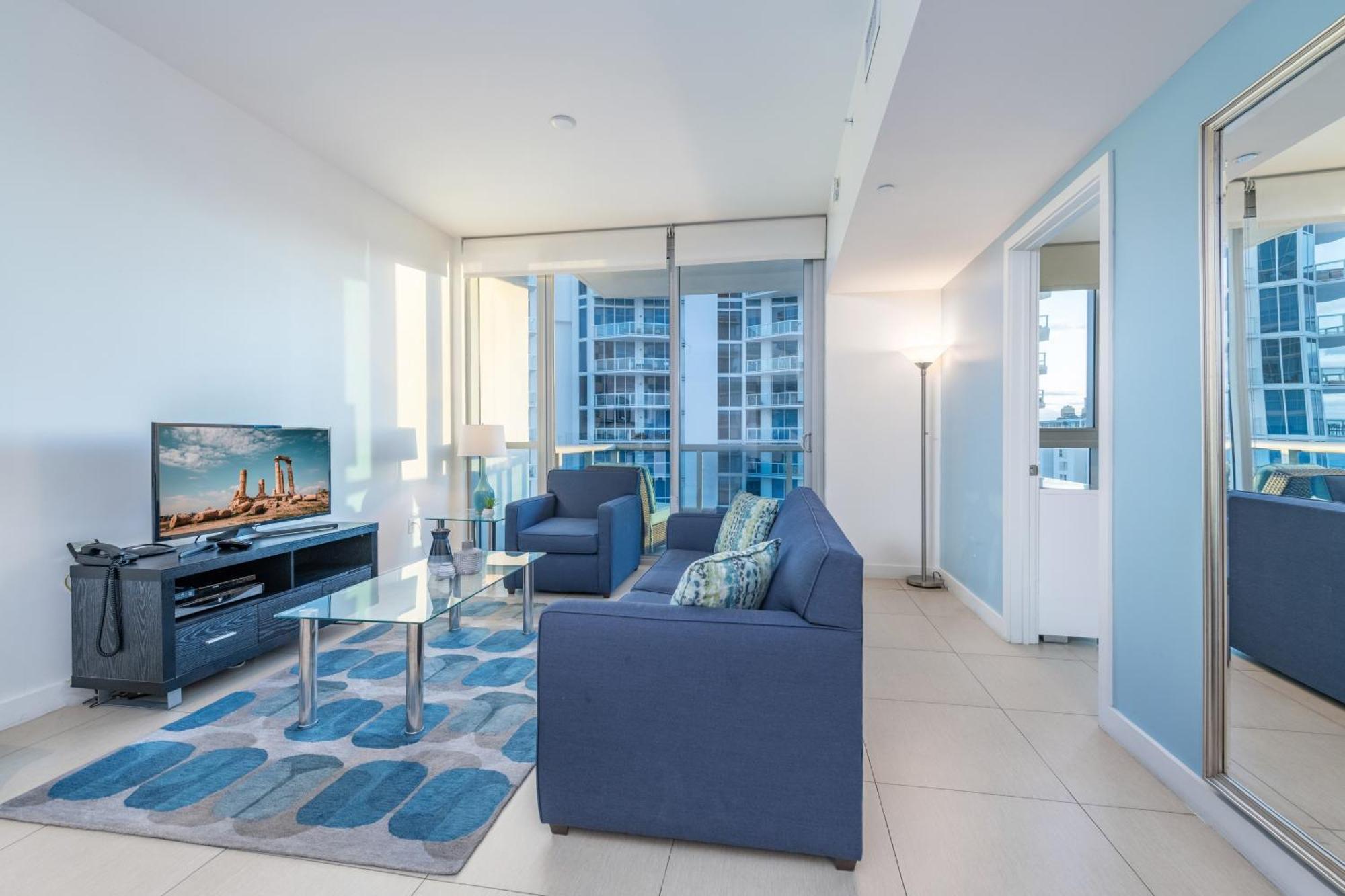 Global Luxury Suites At Monte Carlo Miami Beach Room photo