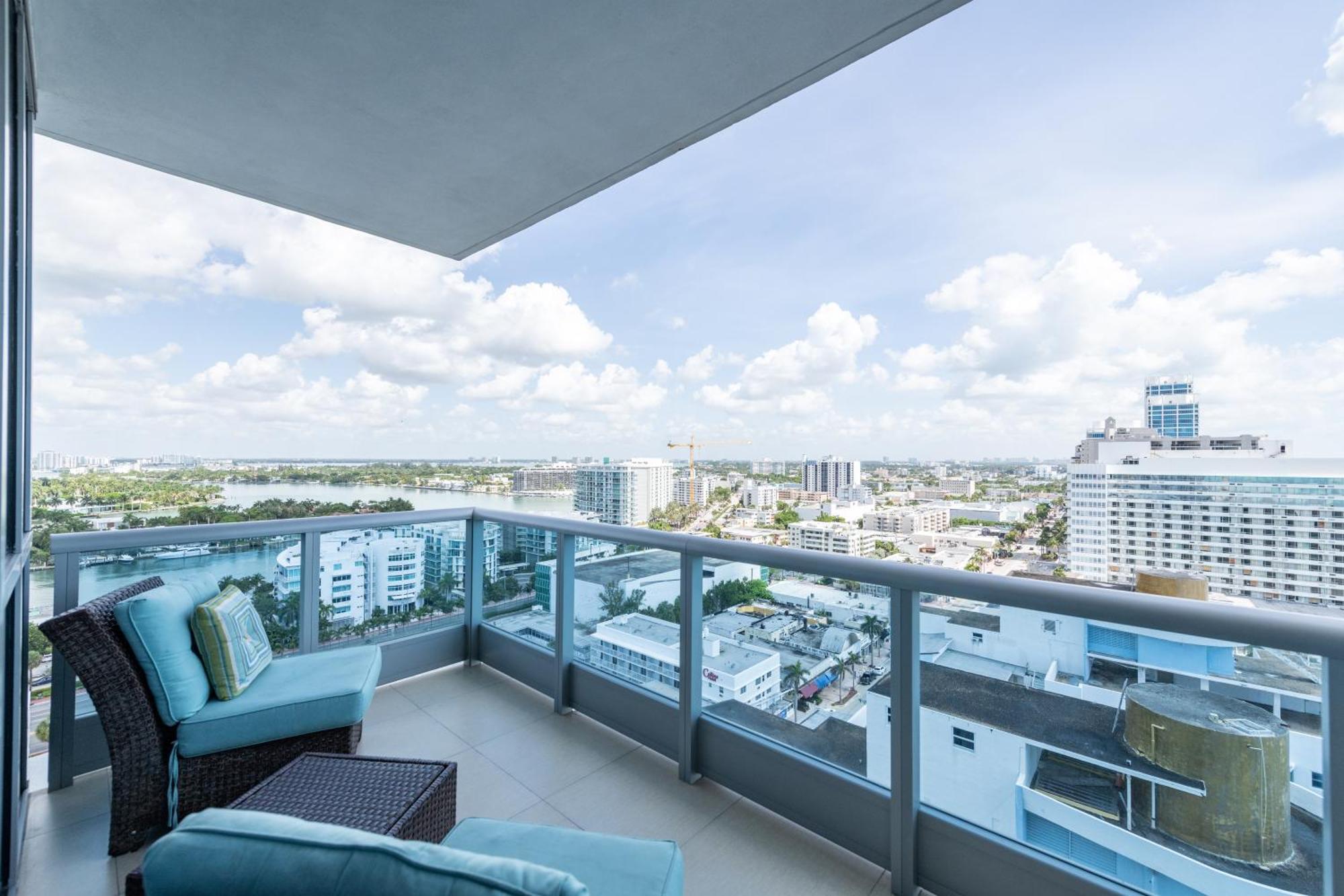 Global Luxury Suites At Monte Carlo Miami Beach Room photo